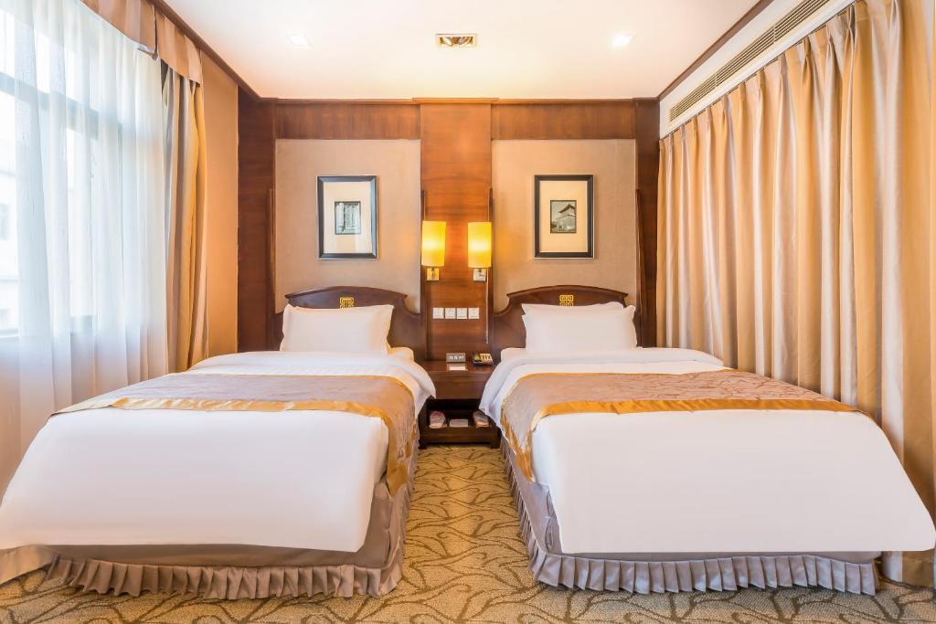 Jianguo Hotspring 3*