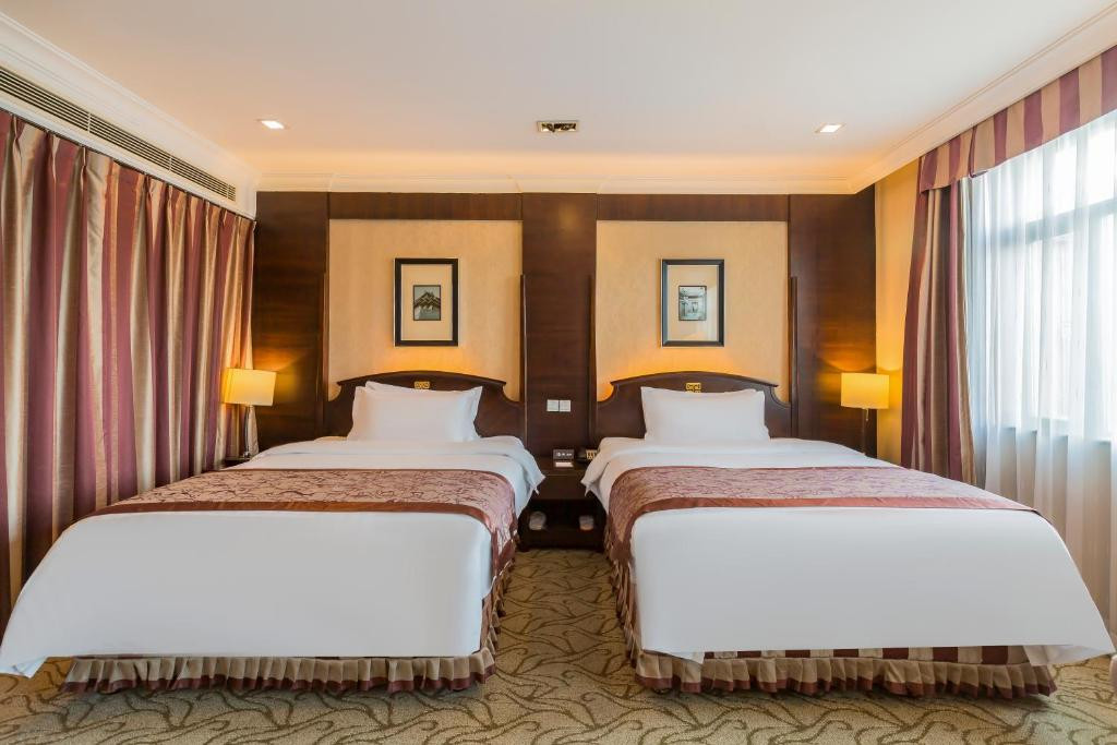 Jianguo Hotspring 3*