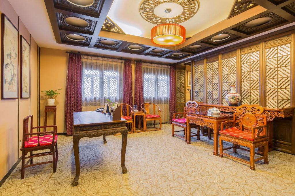 Jianguo Hotspring 3*