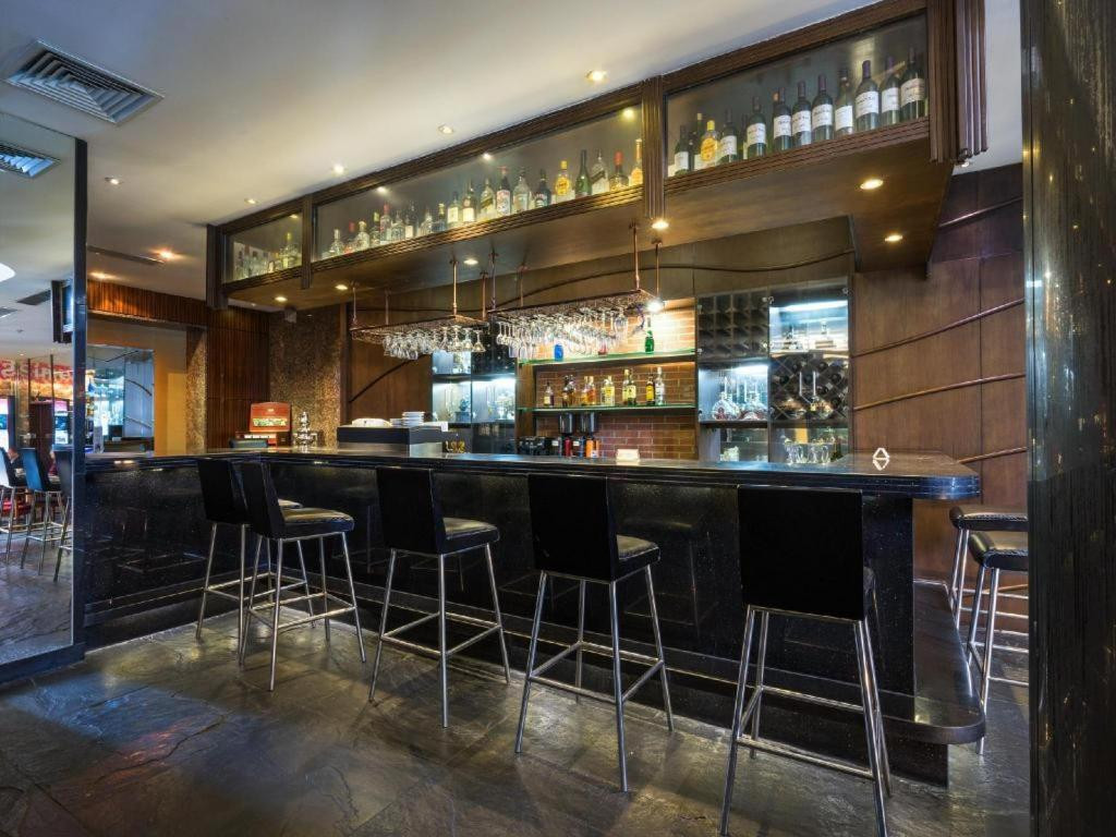Jinglun Hotel Beijing 4*