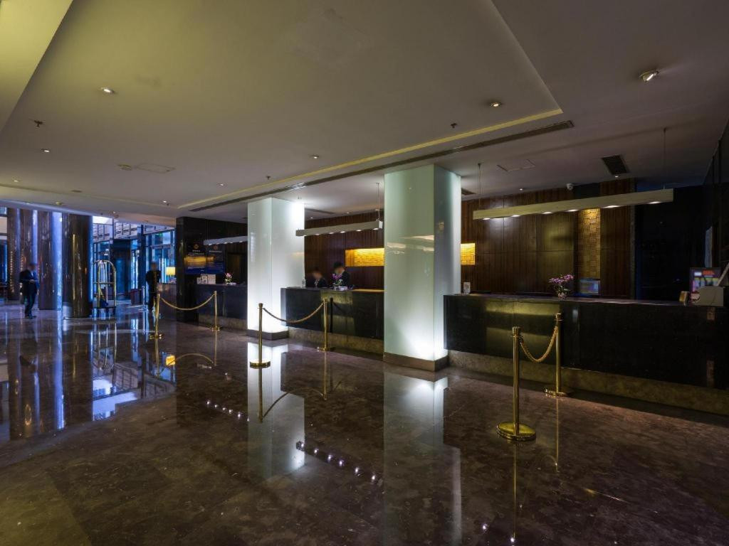 Jinglun Hotel Beijing 4*