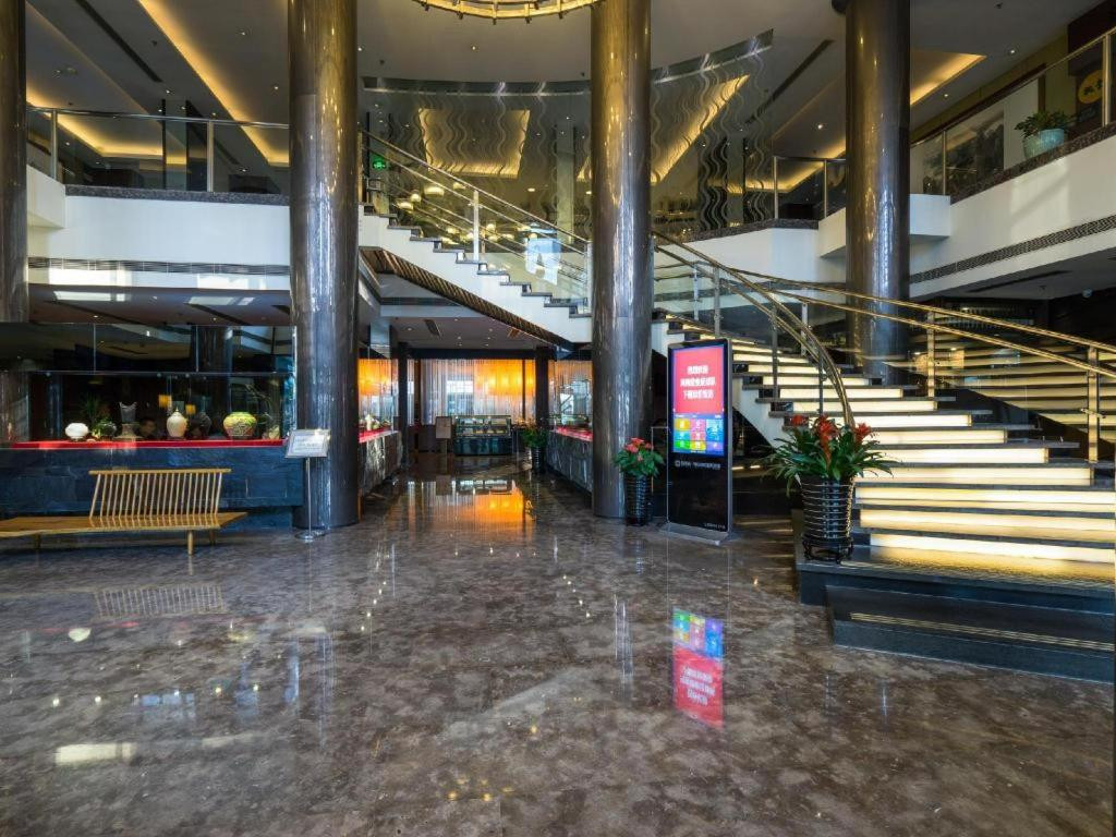 Jinglun Hotel Beijing 4*