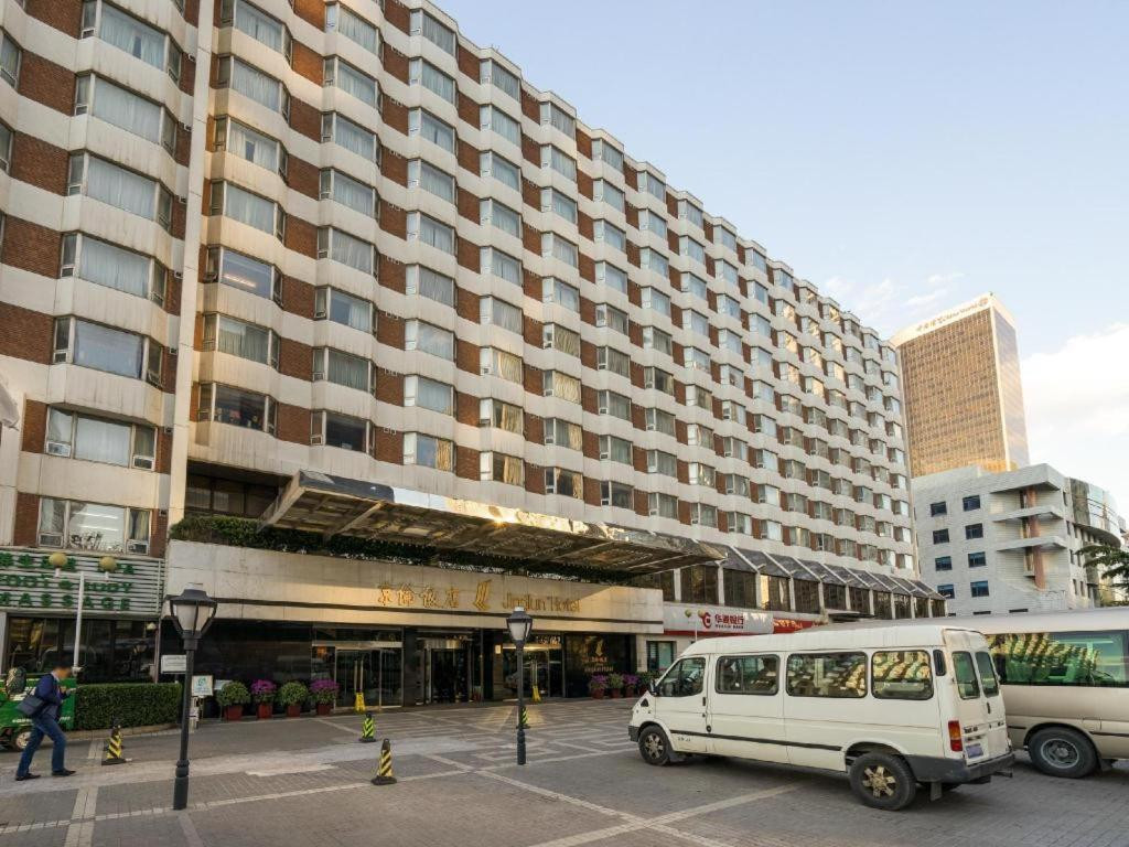 Jinglun Hotel Beijing 4*