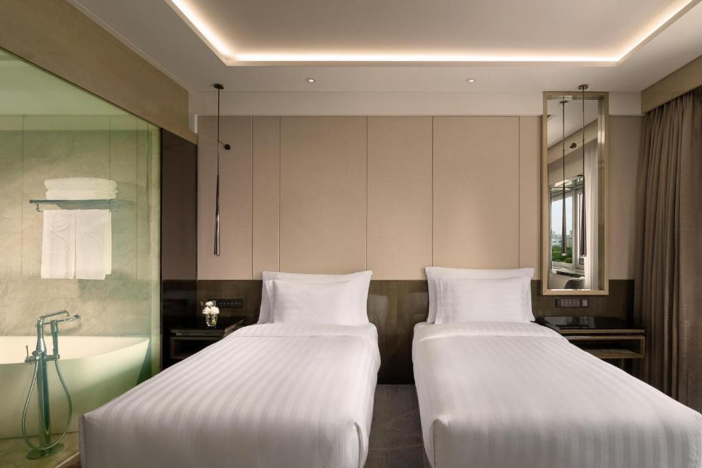 Kempinski Hotel Beijing Yansha Center 5*