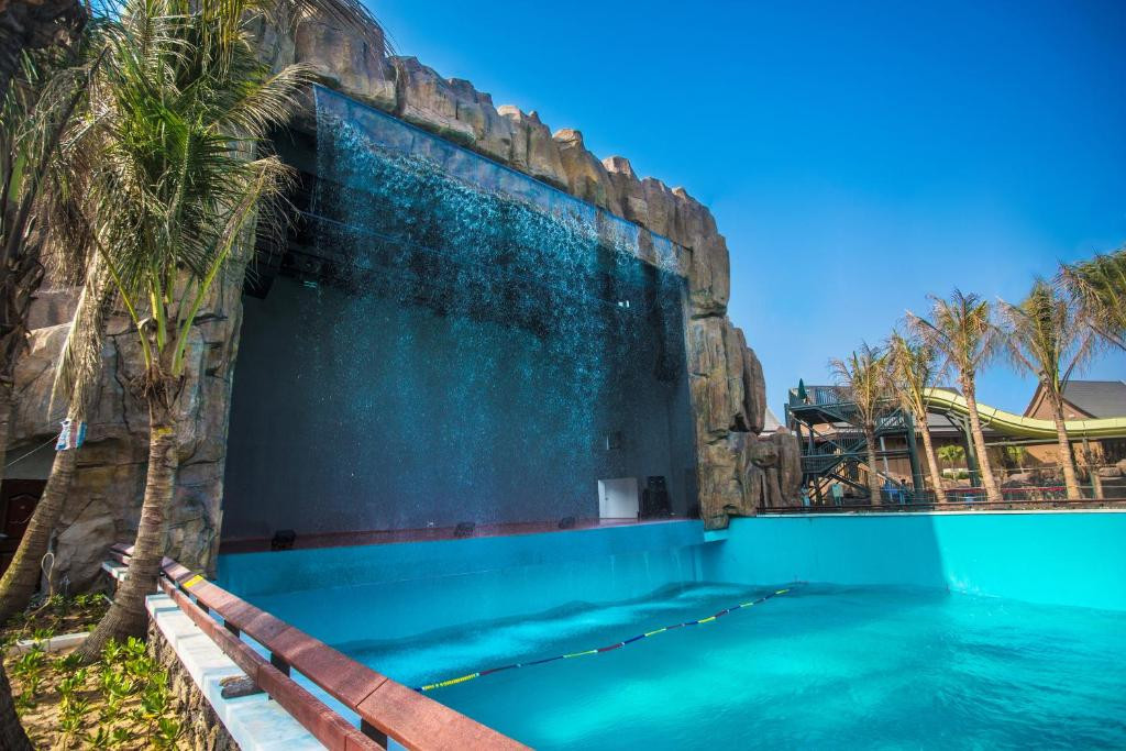Mangrove Tree Resort World 5*