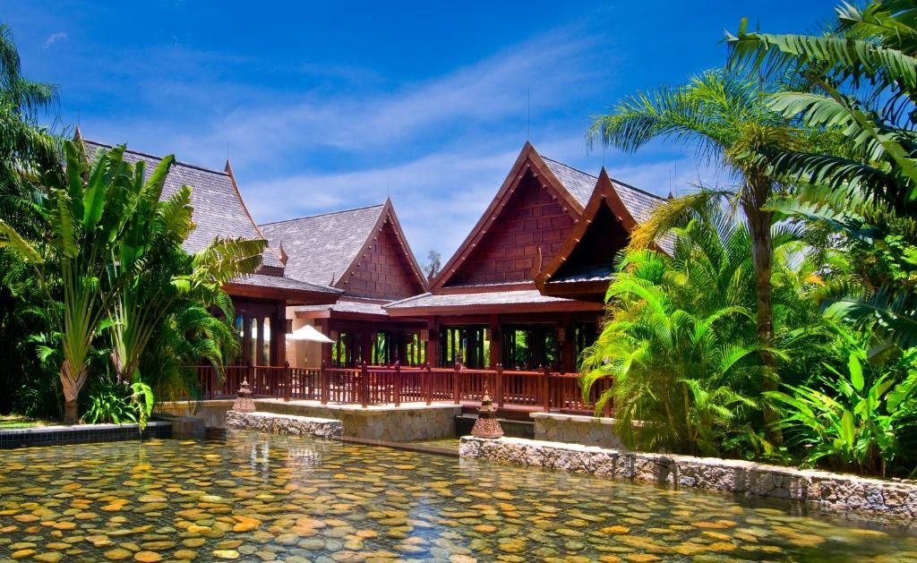 Mangrove Tree Resort Yalong Bay 5*