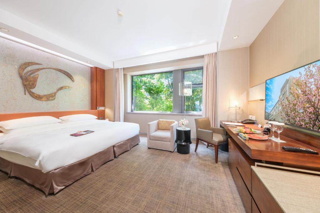 Parkyard Hotel Shanghai 5*