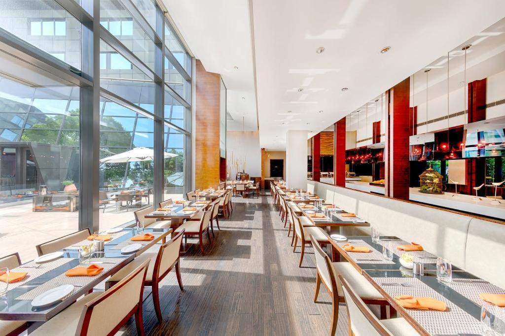 Parkyard Hotel Shanghai 5*