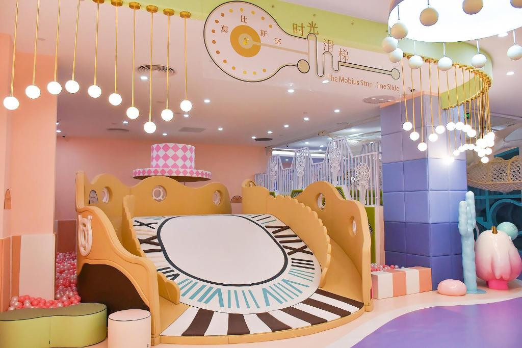 Q-box Hotel Shanghai Sanjiagang 4*
