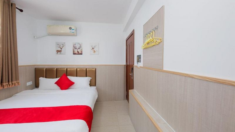 Sanya Oyo Express Hotel 2*