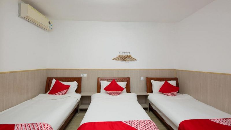 Sanya Oyo Express Hotel 2*