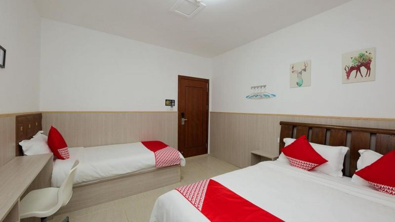 Sanya Oyo Express Hotel 2*