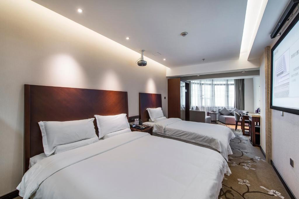 Sun Moon Lake Hotel Dalian 4*