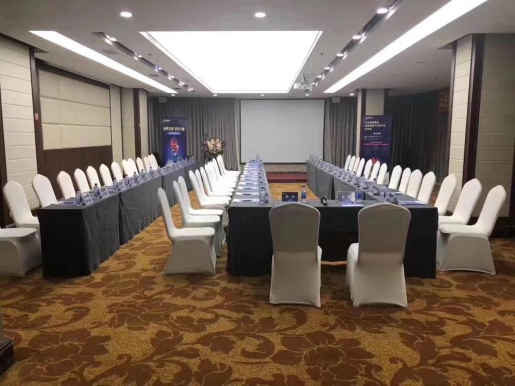 Sun Moon Lake Hotel Dalian 4*