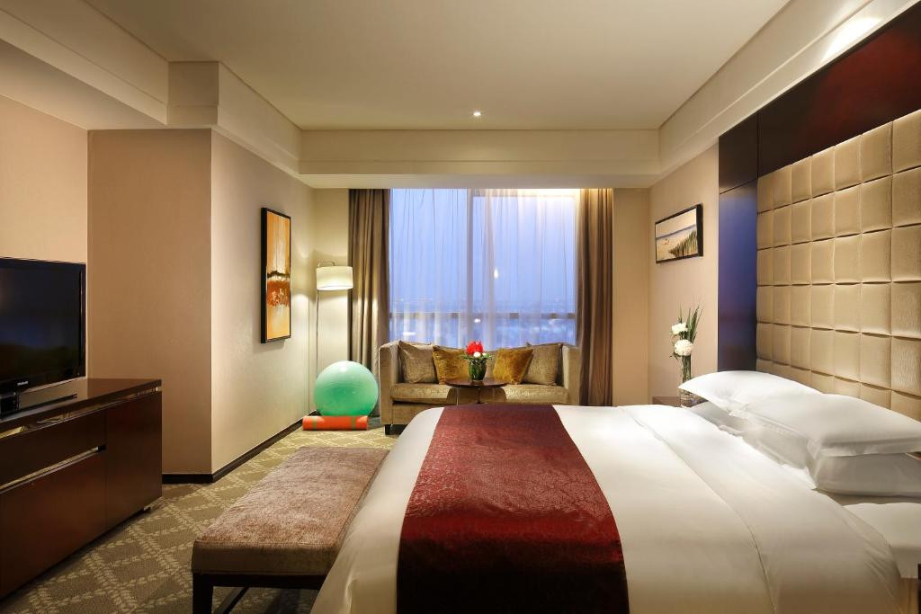 The Qube Pudong 4*