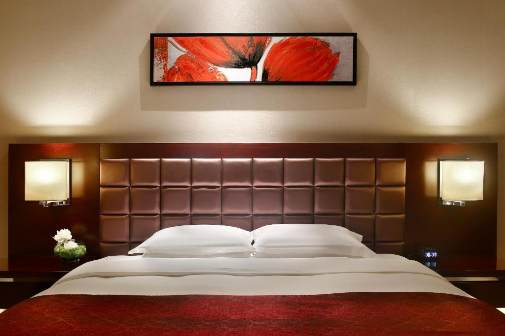 The Qube Pudong 4*