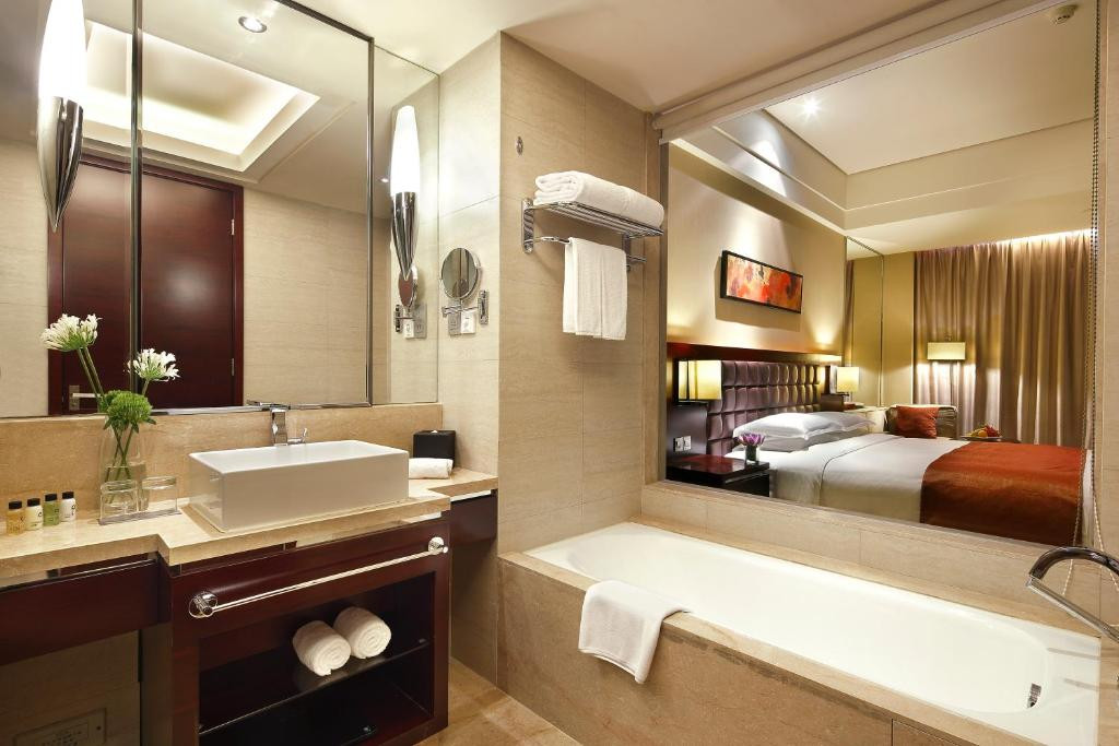 The Qube Pudong 4*