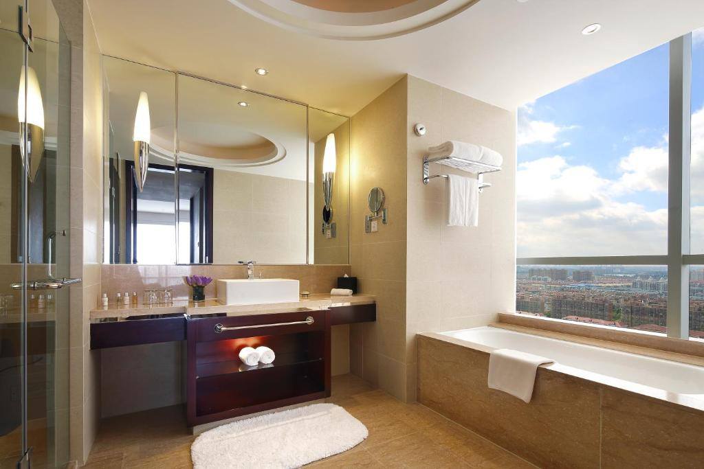 The Qube Pudong 4*