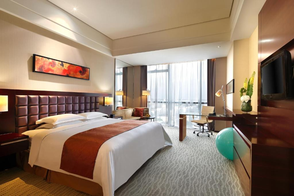 The Qube Pudong 4*