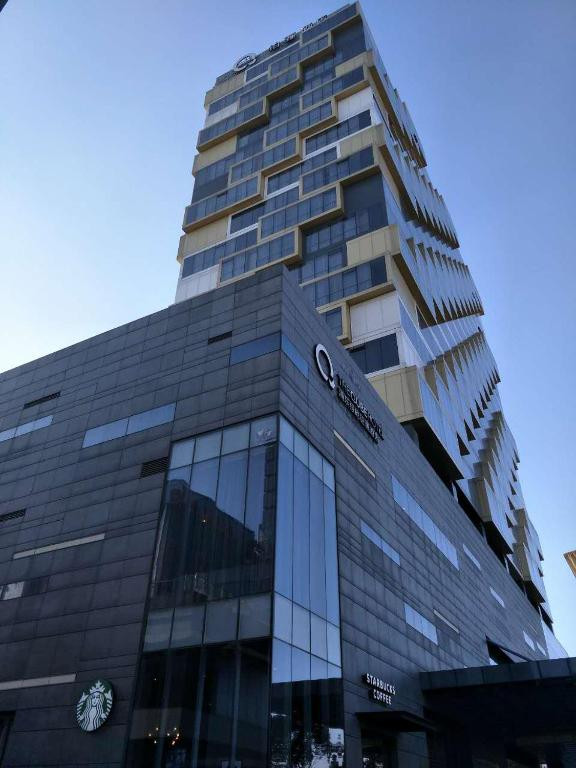 The Qube Pudong 4*
