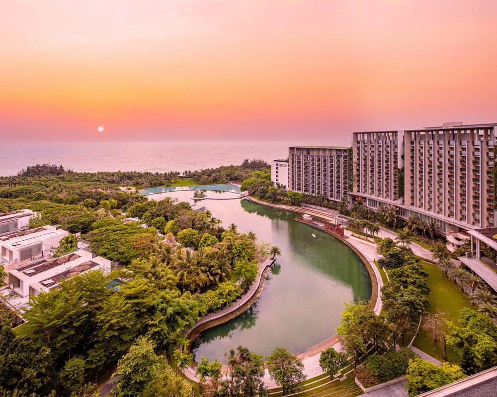 The Sanya Edition 5*