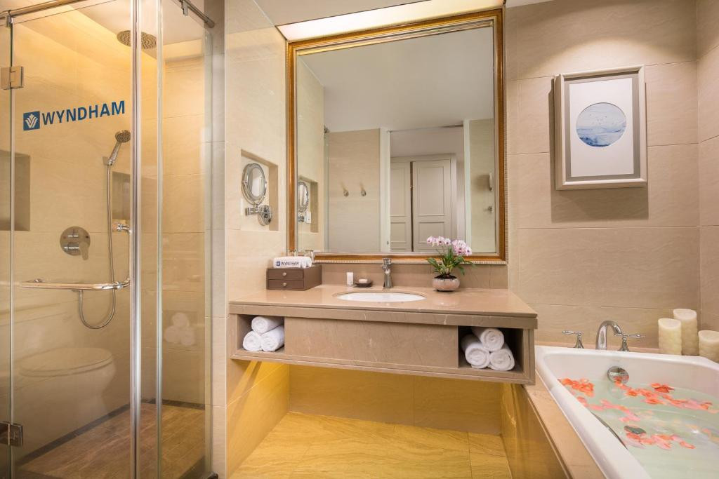 Wyndham Hainan Clearwater Bay Resort 5*