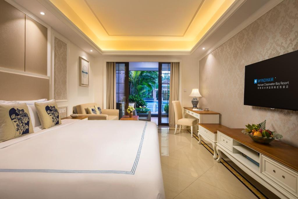 Wyndham Hainan Clearwater Bay Resort 5*