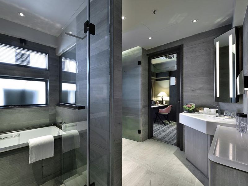 Xi Hotel 3*