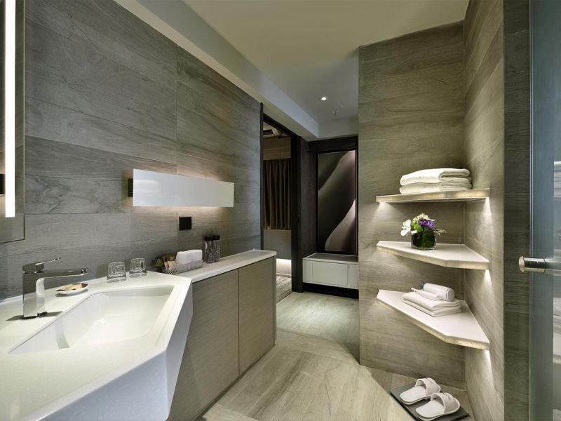Xi Hotel 3*