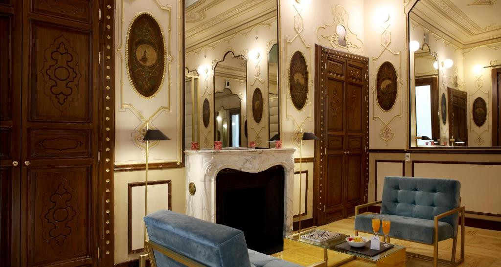Axel Madrid Adults Only 4*