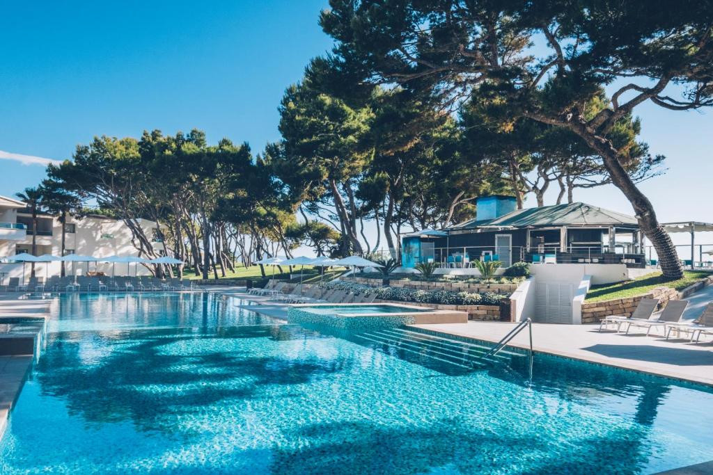 Iberostar Selection Playa De Muro Village (Ex. Iberostar Playa De Muro Village) 5*