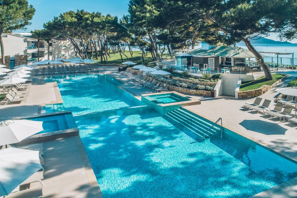 Iberostar Selection Playa De Muro Village (Ex. Iberostar Playa De Muro Village) 5*