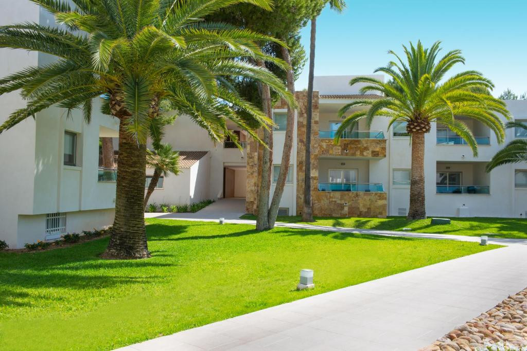 Iberostar Selection Playa De Muro Village (Ex. Iberostar Playa De Muro Village) 5*
