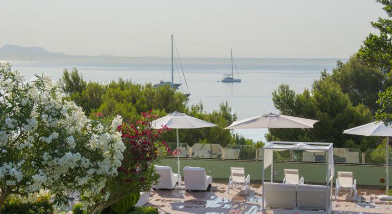 Agua Beach 4*