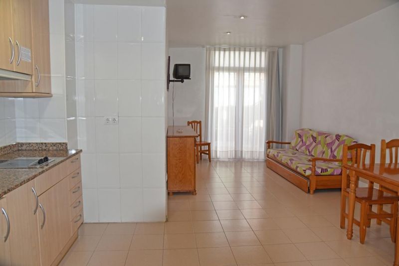 Ar Dosjoimi Apartment 3*