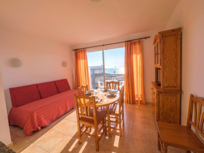 Ar Europa Sun Apt 2*