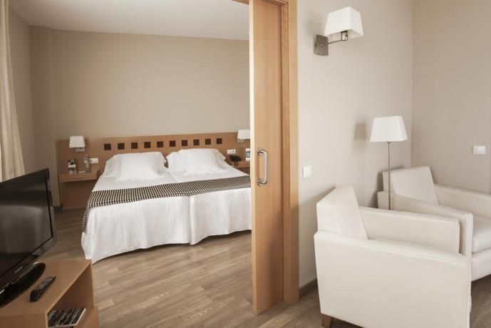 Atenea Aventura Aparthotel 4*