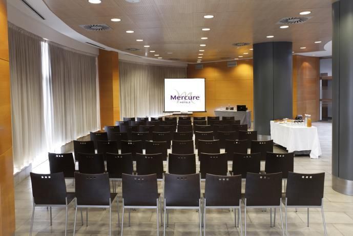 Atenea Aventura Aparthotel 4*