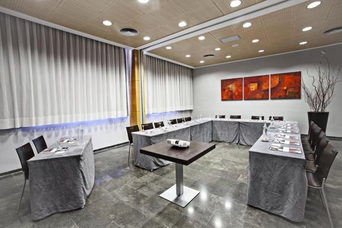 Atenea Aventura Aparthotel 4*