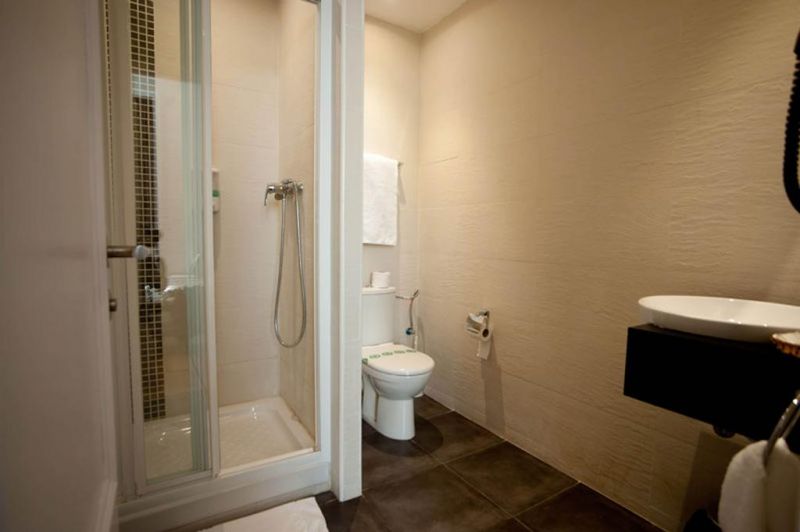 Bcn 46 Hostal 2*