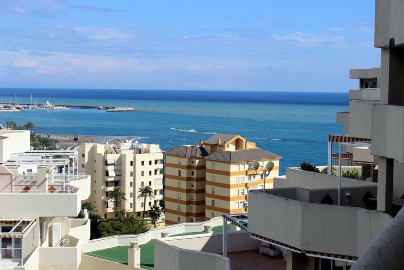 Benal Beach Apt 2*