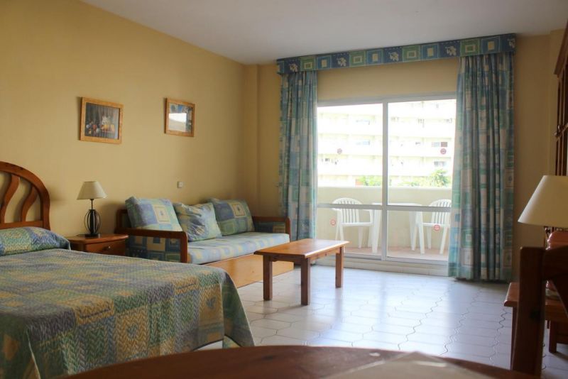 Benal Beach Apt 2*