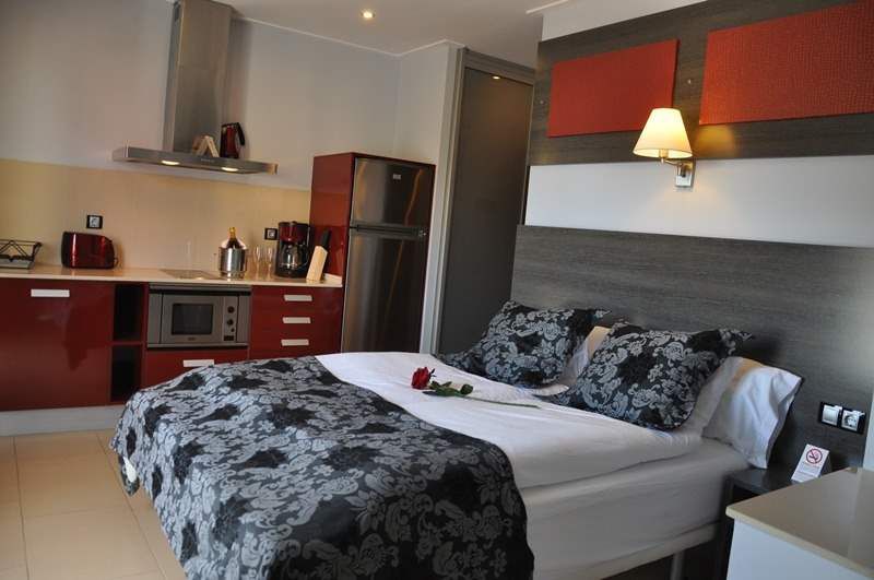 Casablanca Apt 3*