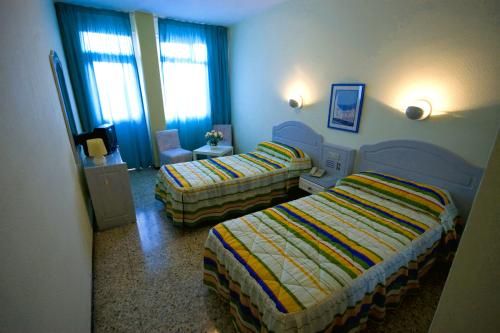 Catalina Park Apt 2*