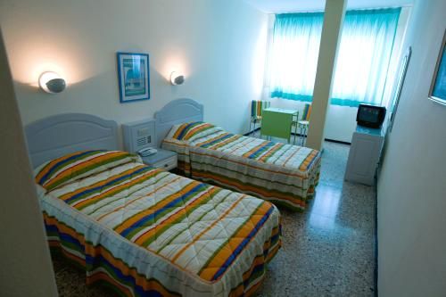 Catalina Park Apt 2*