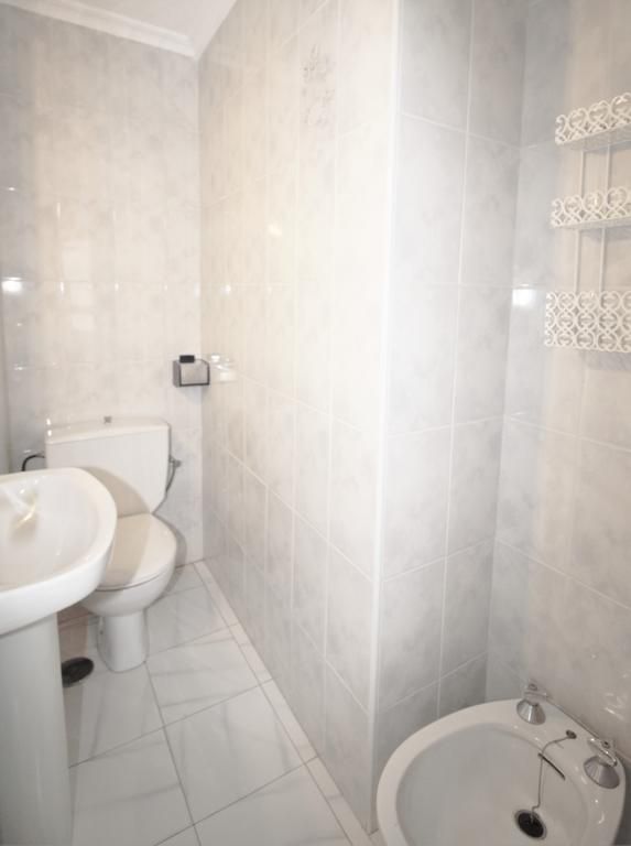 Edimar Apt 3*
