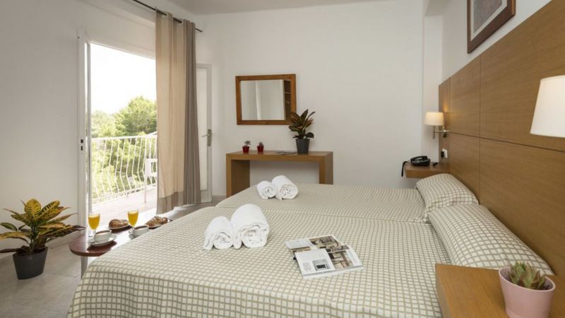 Elegance Playa Arenal Iii 3*