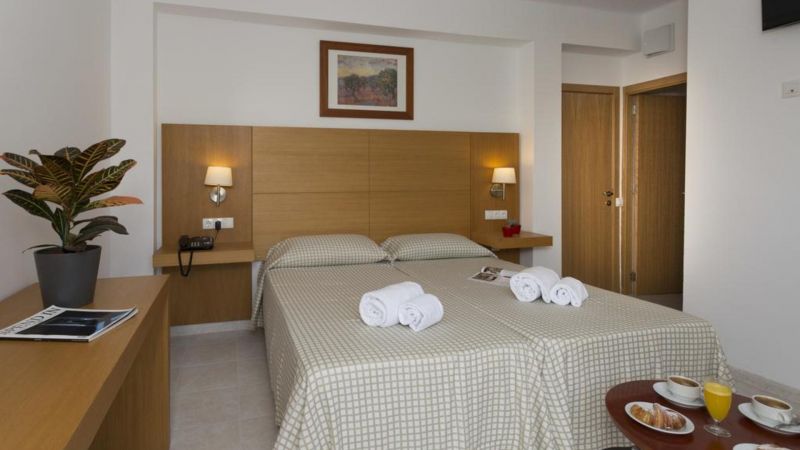 Elegance Playa Arenal Iii 3*