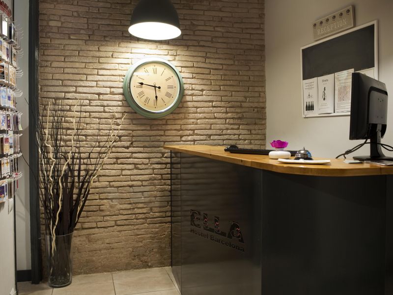 Ella Hostel Barcelona 2*