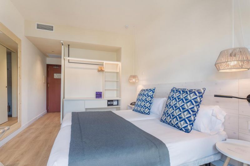 Fergus Style Soller Beach 4*